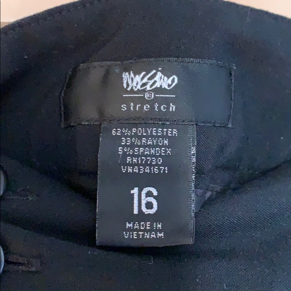 Mossimo Stretch Dress Pant Capri - Picture 3 of 4